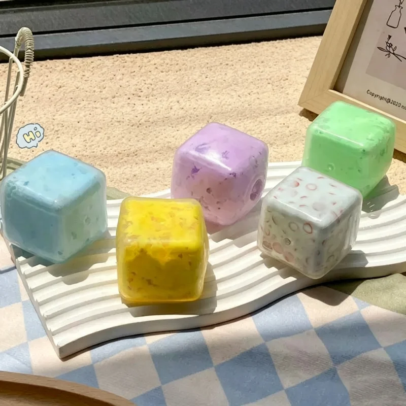 ของเล่นบีบคลายเครียด ลูกบาศก์ด - Building Blocks บทวิจารณ์และราคา